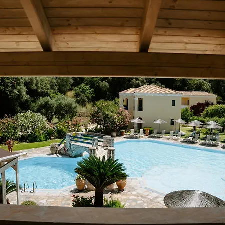 Отель Karavostasi Beach 3*