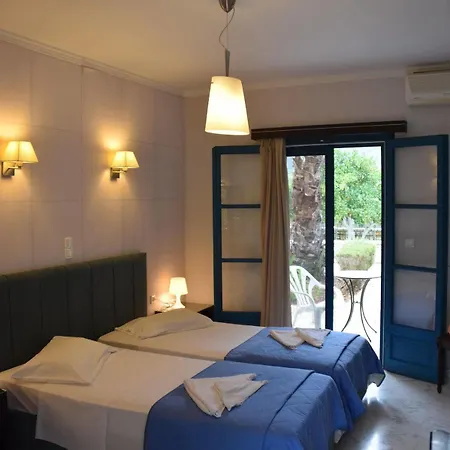 Karavostasi Beach Отель 3*